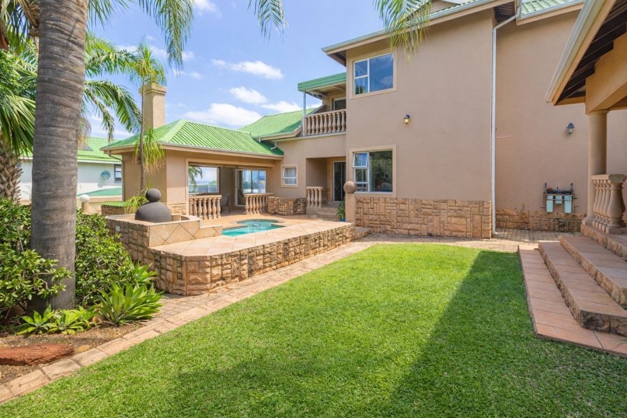 5 Bedroom Property for Sale in Caribbean Beach Club North West